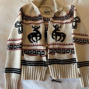 Aritzia wool sweater, size medium